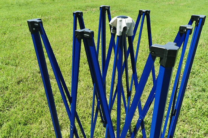 pārdod stendus 3x4,5m