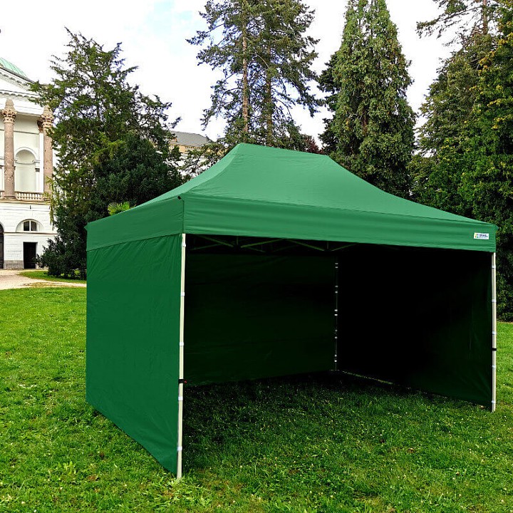 3x4,5m salokāmi tirdzniecības stendi